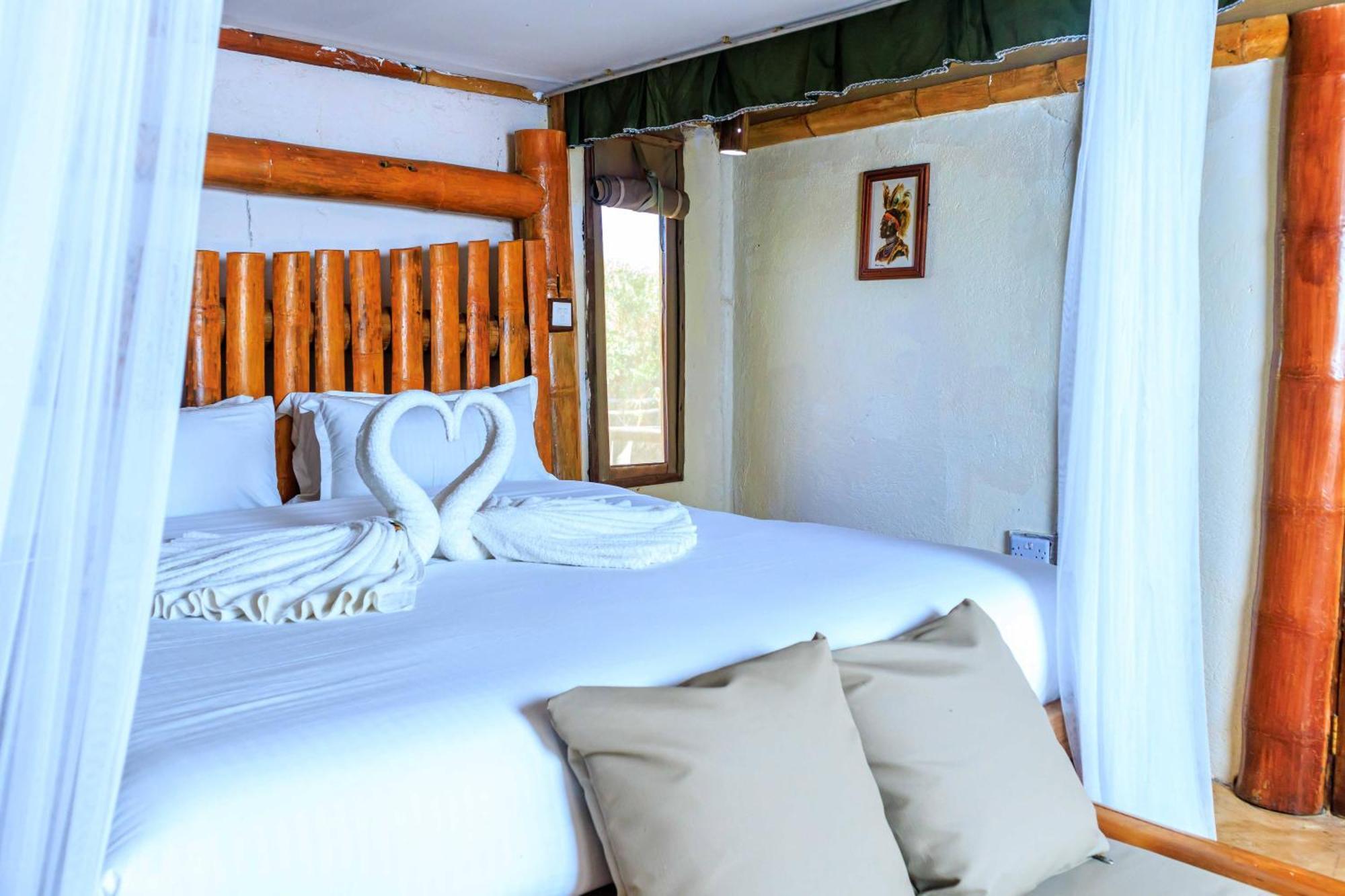 Samburu Elephant Lodge Isiolo Екстер'єр фото